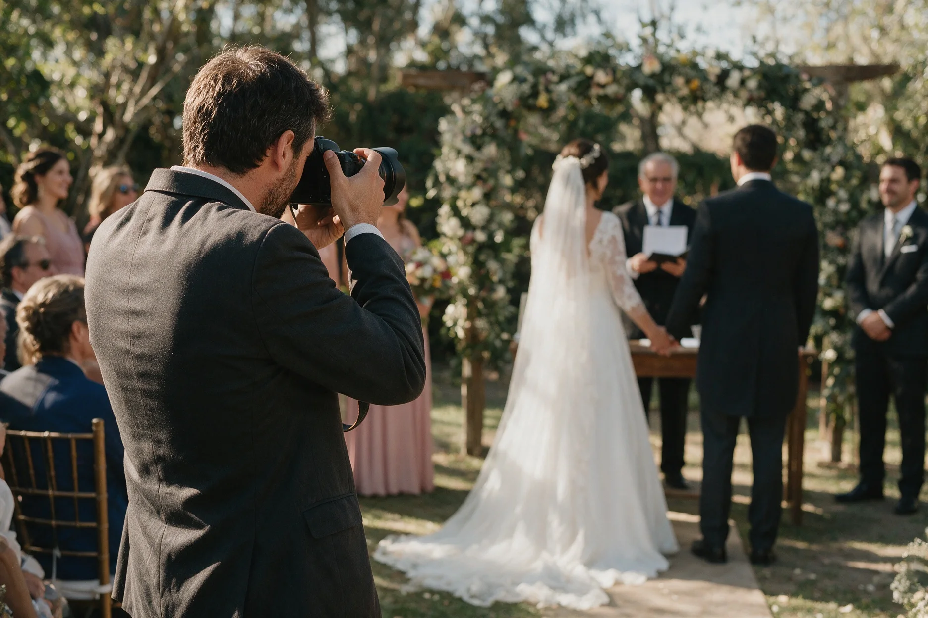 Fotógrafo trabajando en una ceremonia